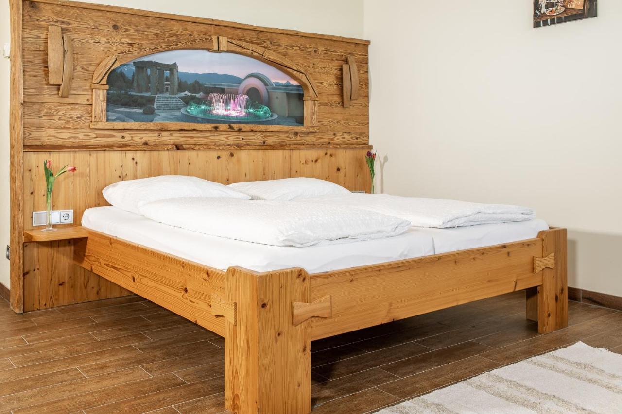 Pension Feichthub Nussbach エクステリア 写真