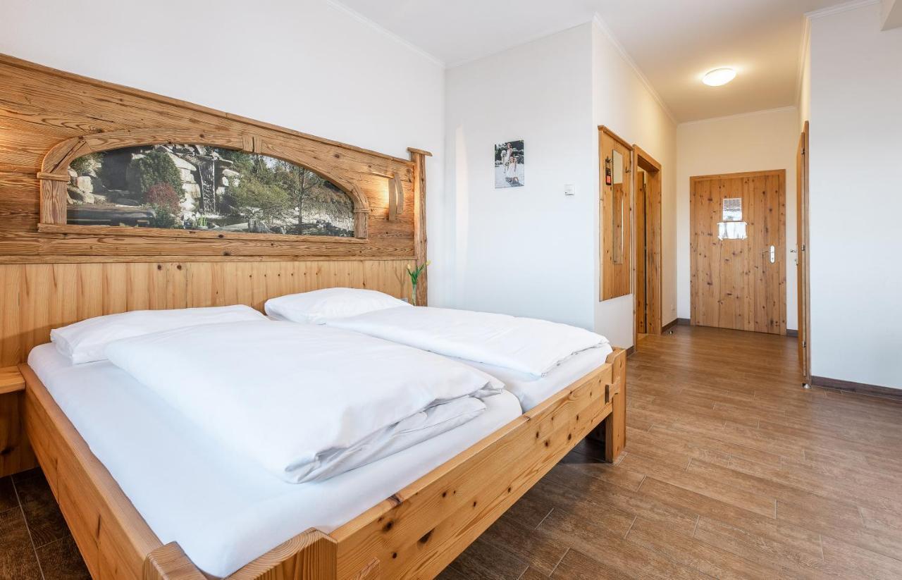 Pension Feichthub Nussbach エクステリア 写真