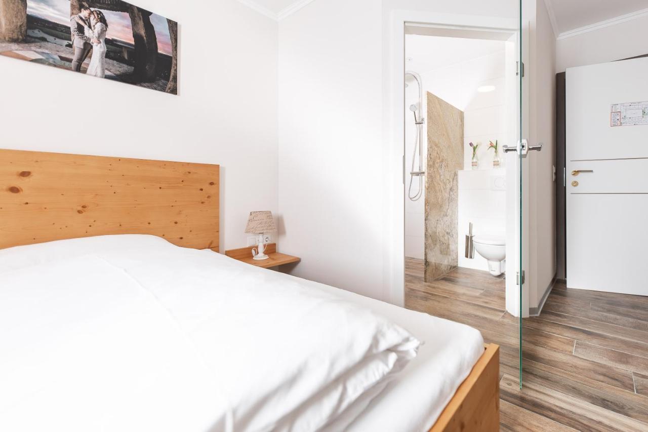 Pension Feichthub Nussbach エクステリア 写真